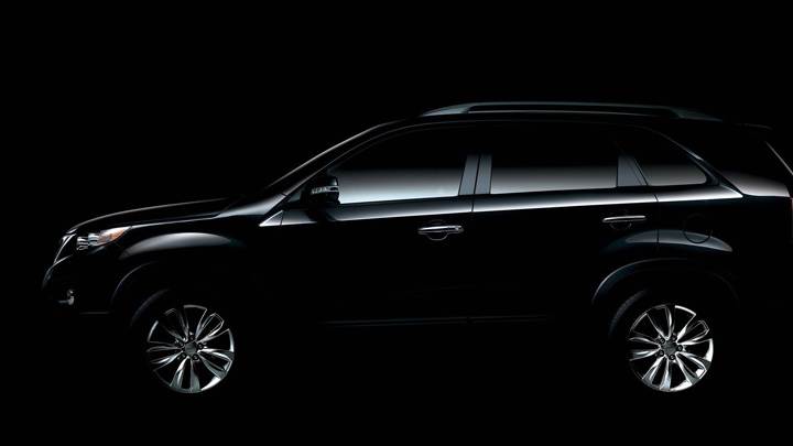 Kia Sorento 2011 Side Pose In Black